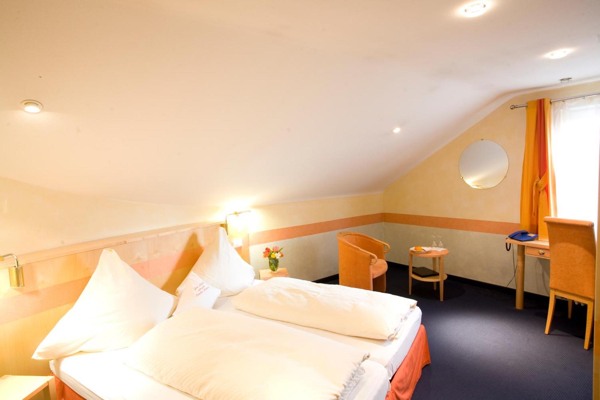 Hotel-Restaurant Steuermann Karlsruhe Eksteriør bilde